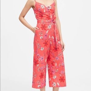 New without tags-Banana republic floral romper